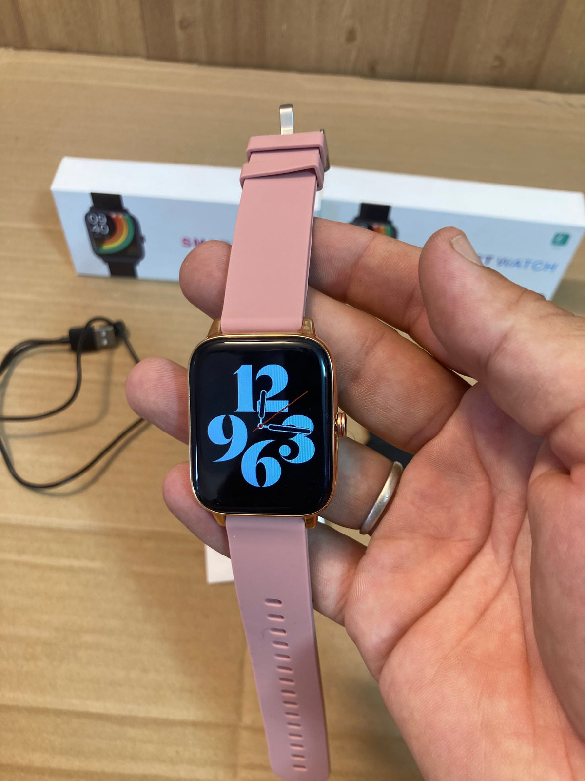 Amoled Display Waterproof Smartwatch
