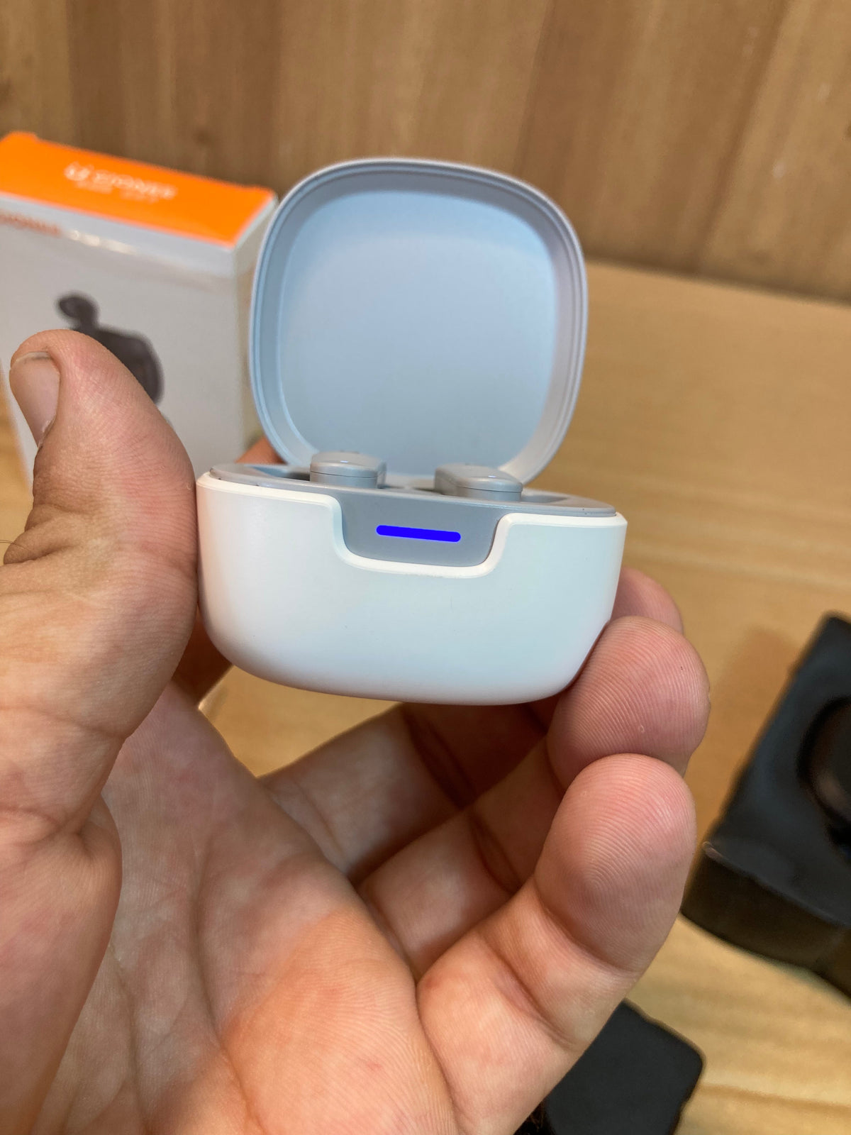 GIONEE Original Premium Quality Sound AirPods-Earbuds - Imported