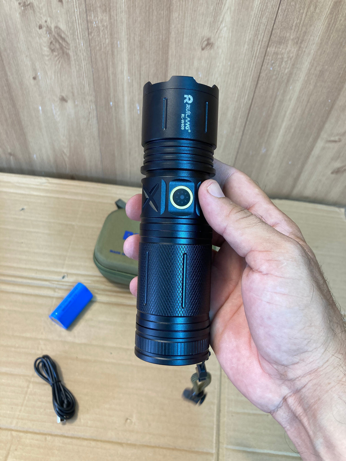 Ruilang P90 Rechargeable Super LED Flashlight - Torch